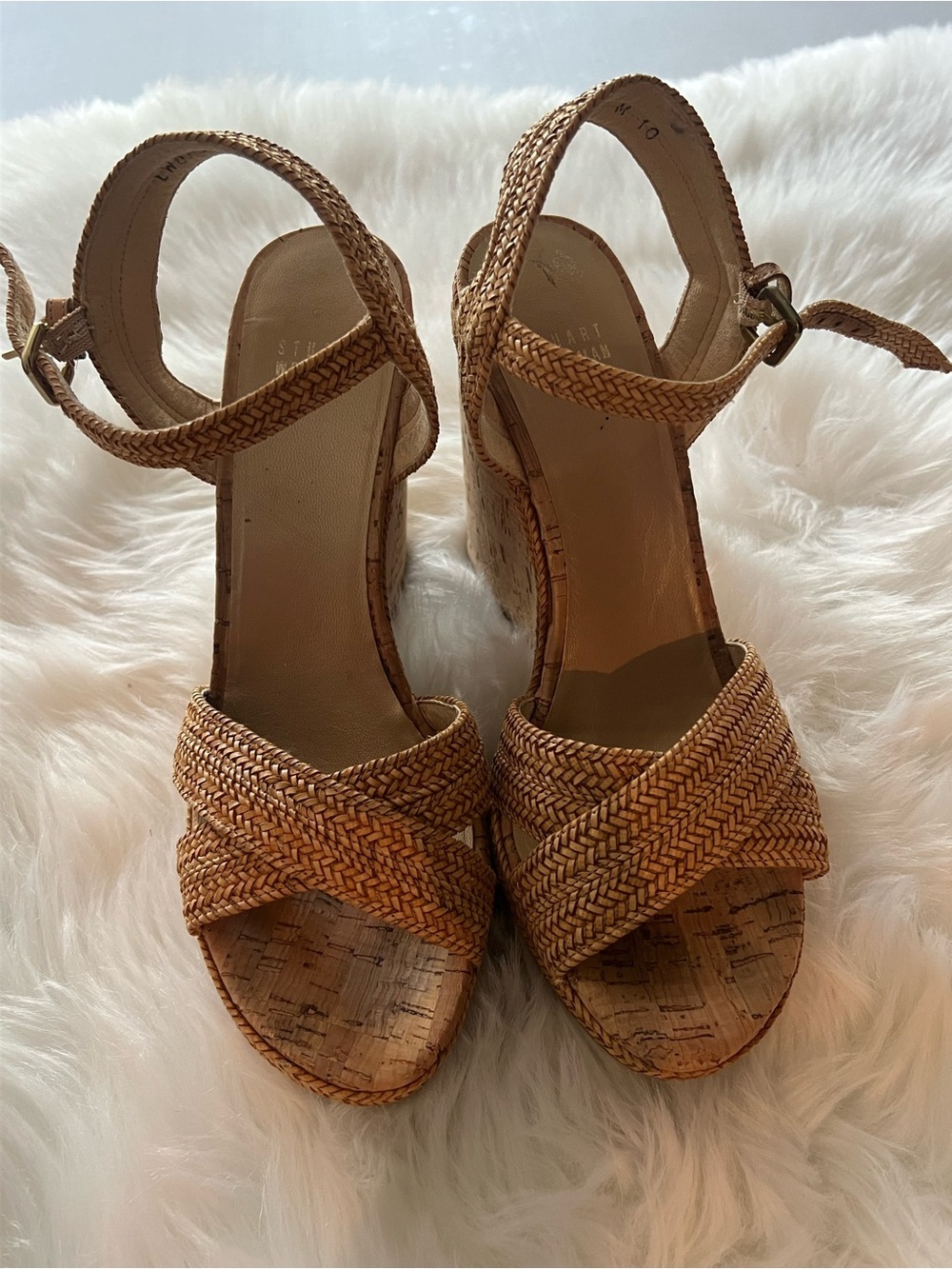 Stuart Weitzman Beige Raffia Cork Wedge
Sandals size 10 excellent condition! - Picture 6 of 10